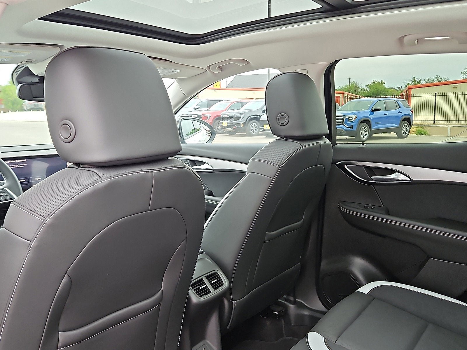 New 2026 Buick Envision Sport Touring AWD/4WD image 9