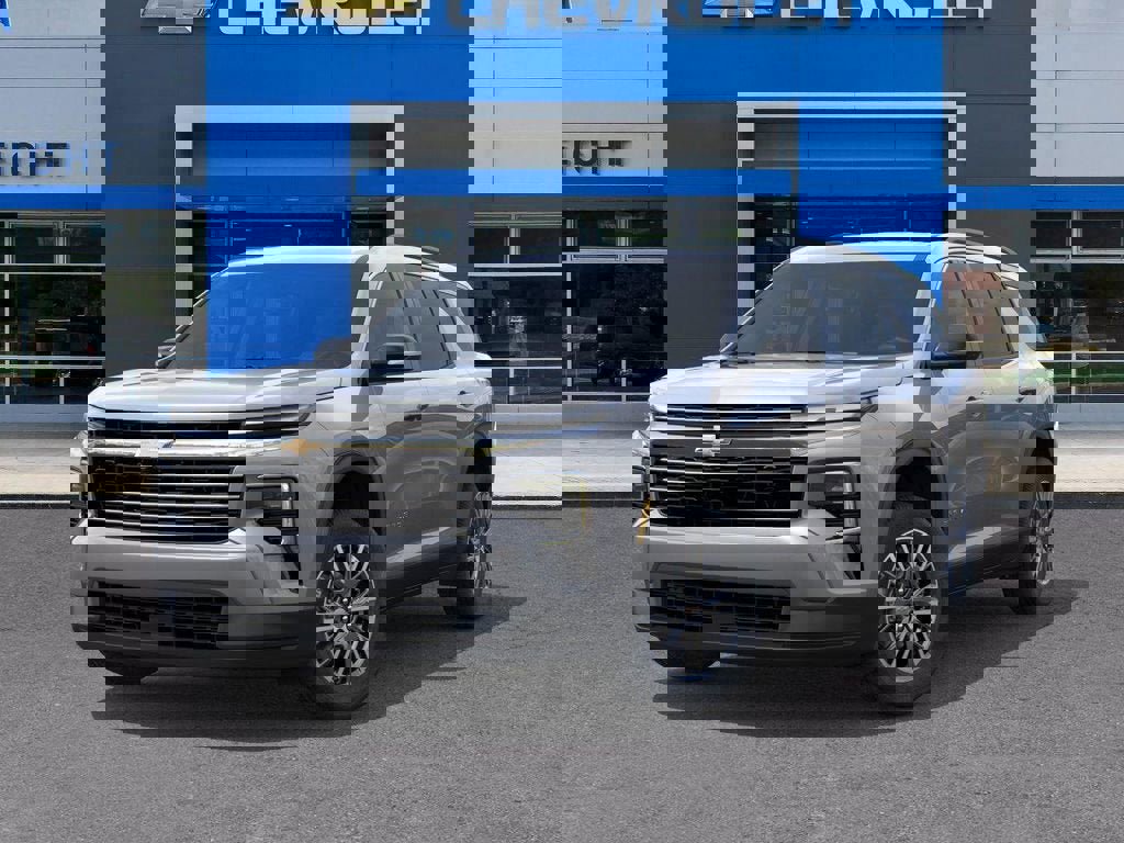 New 2026 Chevrolet Traverse LT w/ LPO, Floor Liner Package image 6