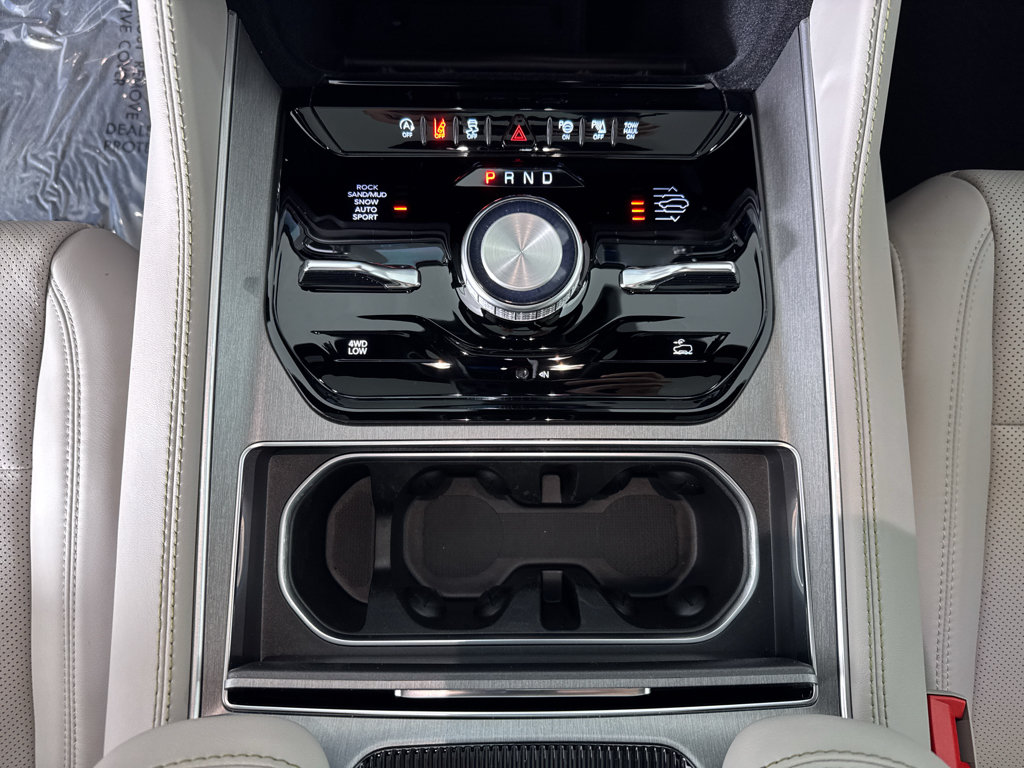 New 2026 Jeep Grand Wagoneer Limited AWD/4WD image 28
