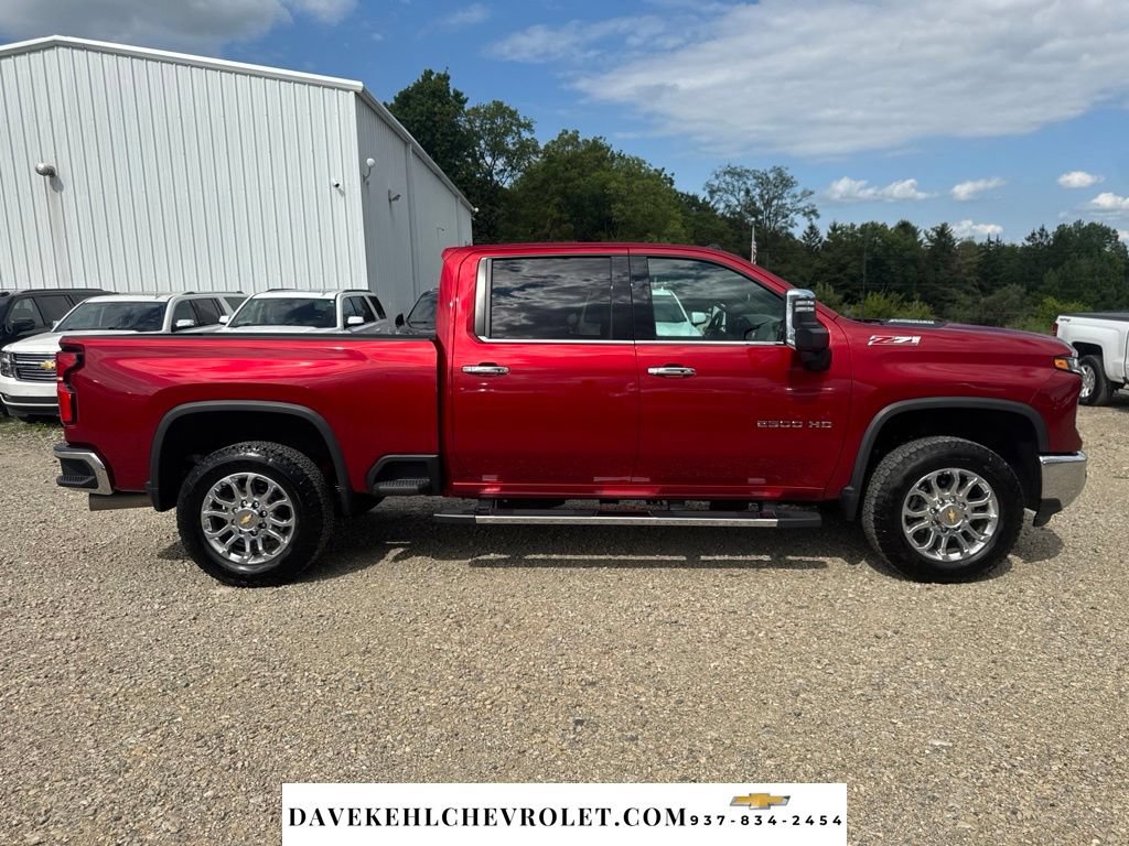 Used 2025 Chevrolet Silverado 2500 LTZ w/ LTZ Plus Package AWD/4WD image 8