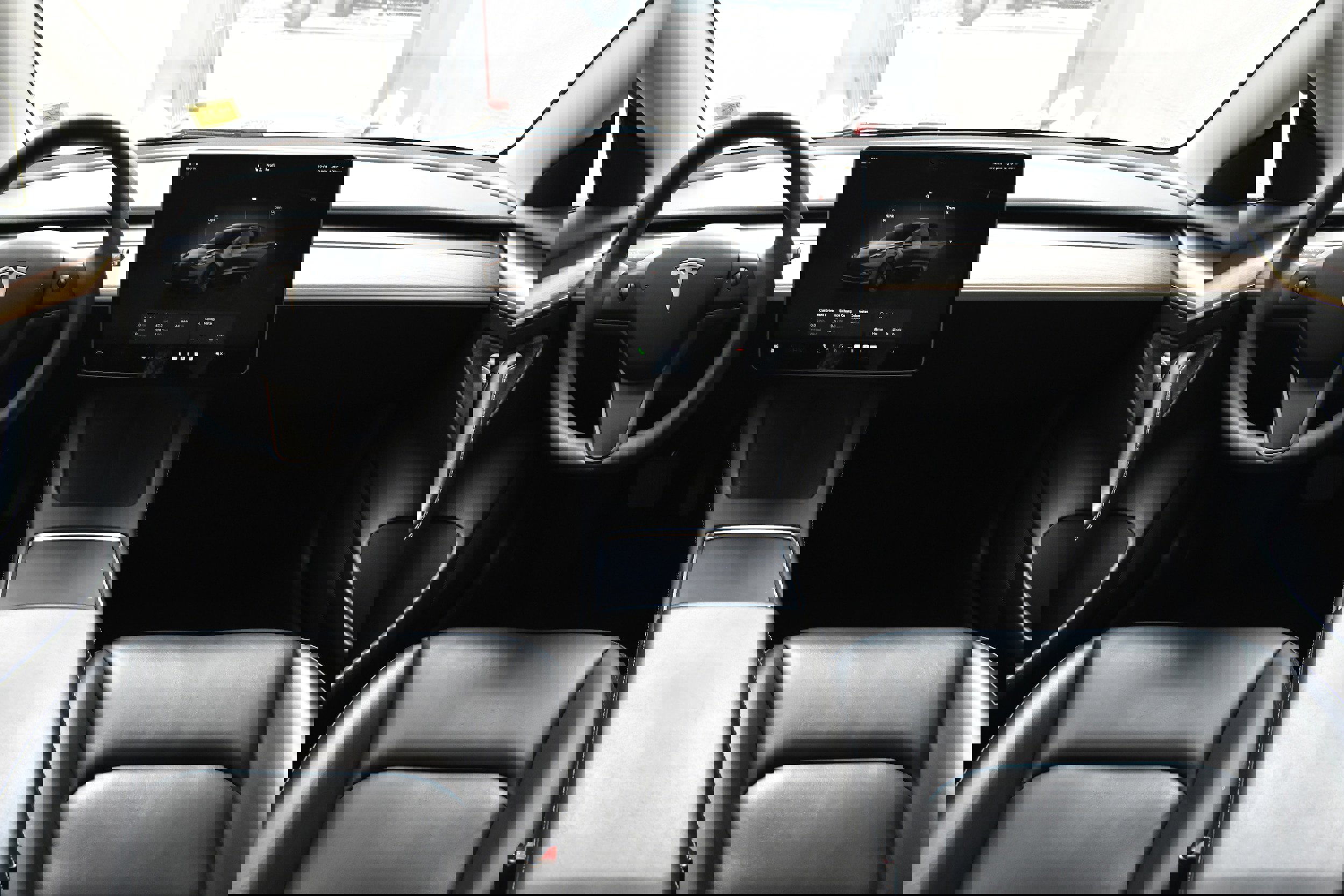 Used 2023 Tesla Model 3 Standard Range image 29