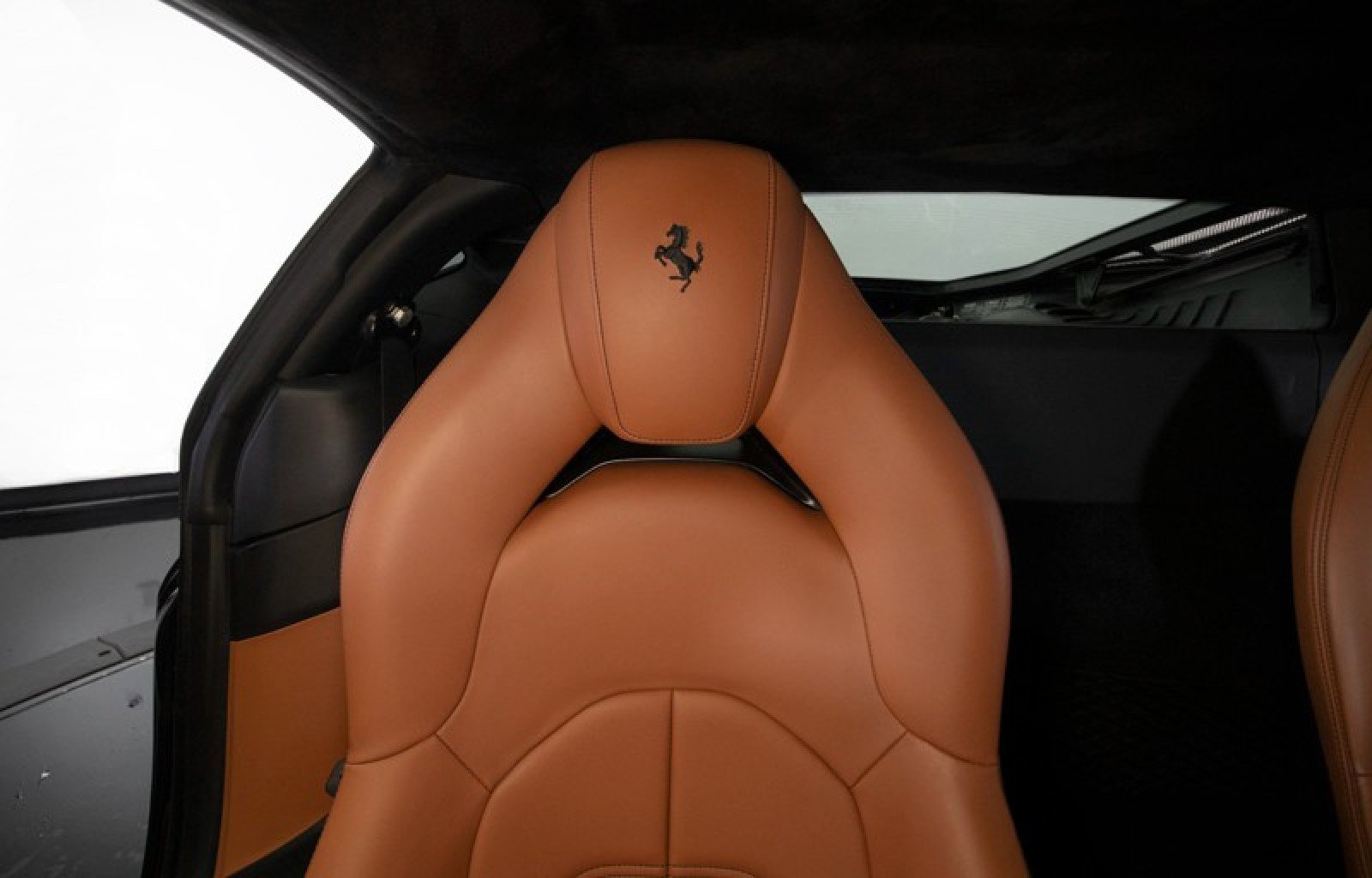 Used 2018 Ferrari 488 GTB image 52