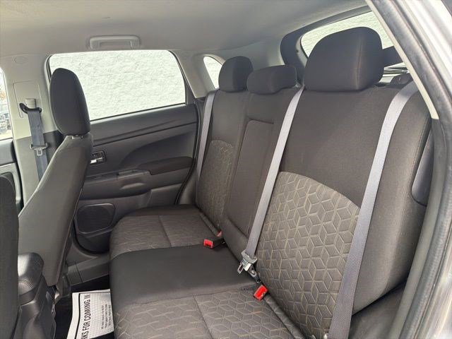 Used 2024 Mitsubishi Outlander Sport ES image 15