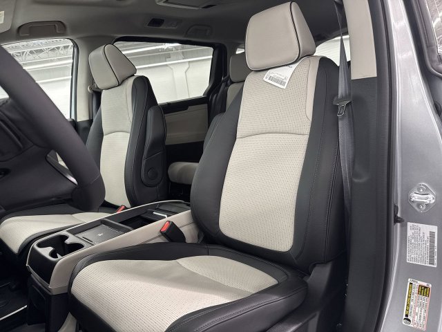 Used 2026 Honda Odyssey Elite image 20