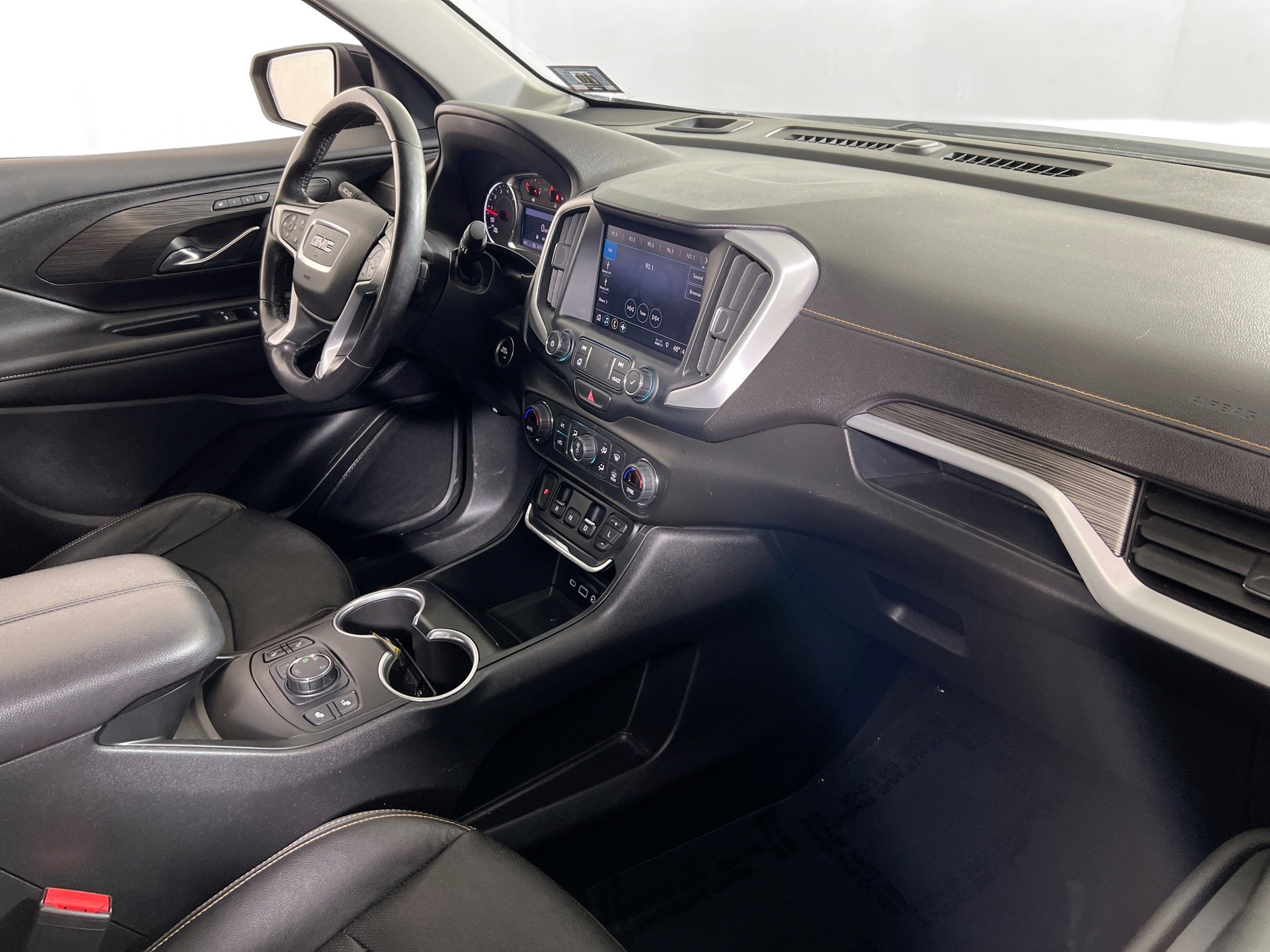 Used 2020 GMC Terrain SLT w/ Preferred Package image 27