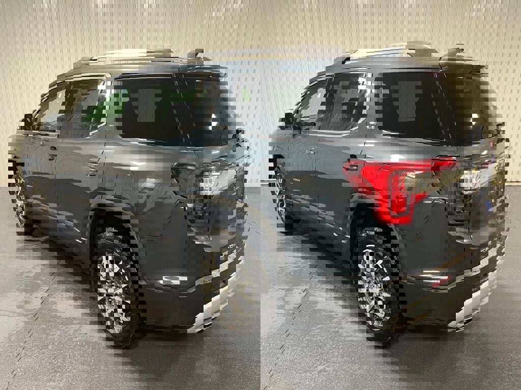 Used 2020 GMC Acadia SLE w/ Driver Convenience Package image 18