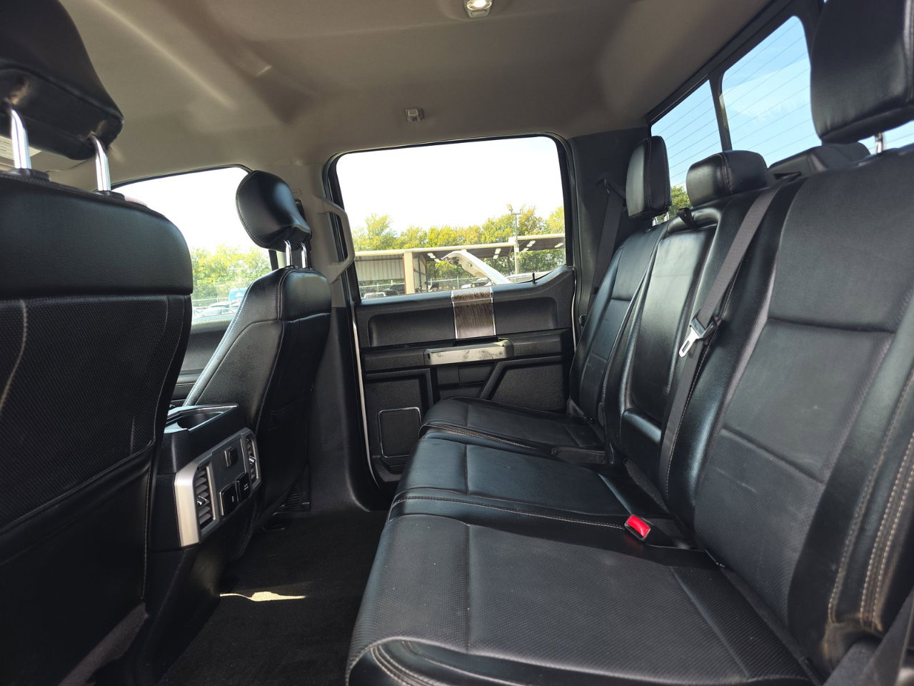 Used 2017 Ford F250 Lariat image 5