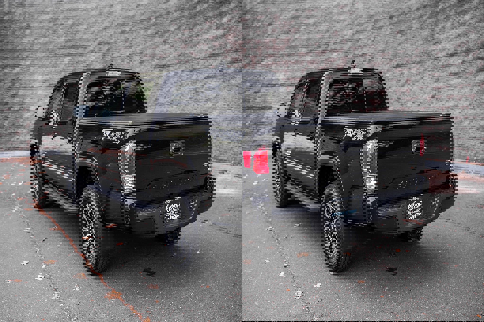 Certified 2023 Toyota Tacoma TRD Sport w/ Technology Package image 9