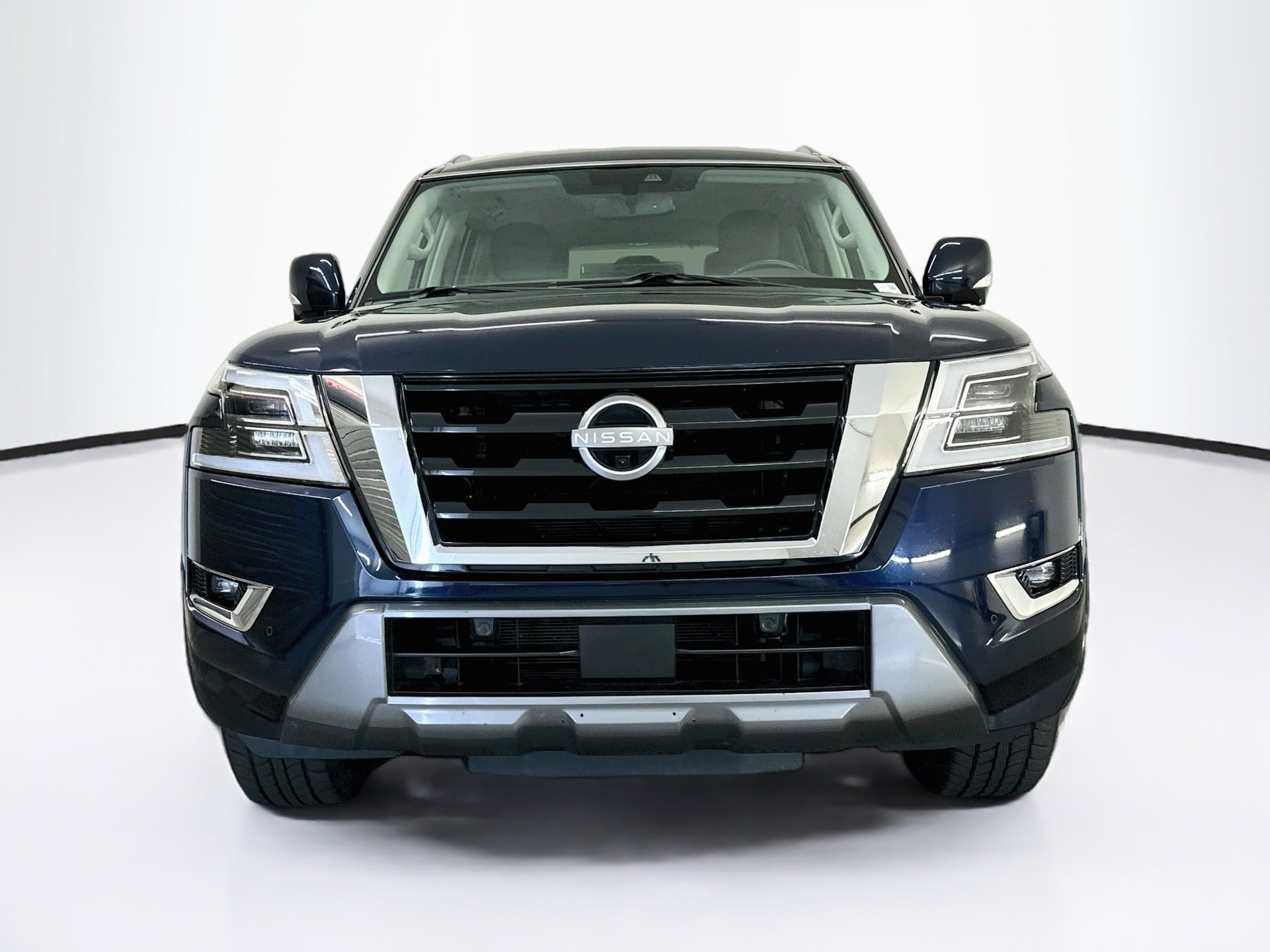Used 2023 Nissan Armada SL AWD/4WD image 2