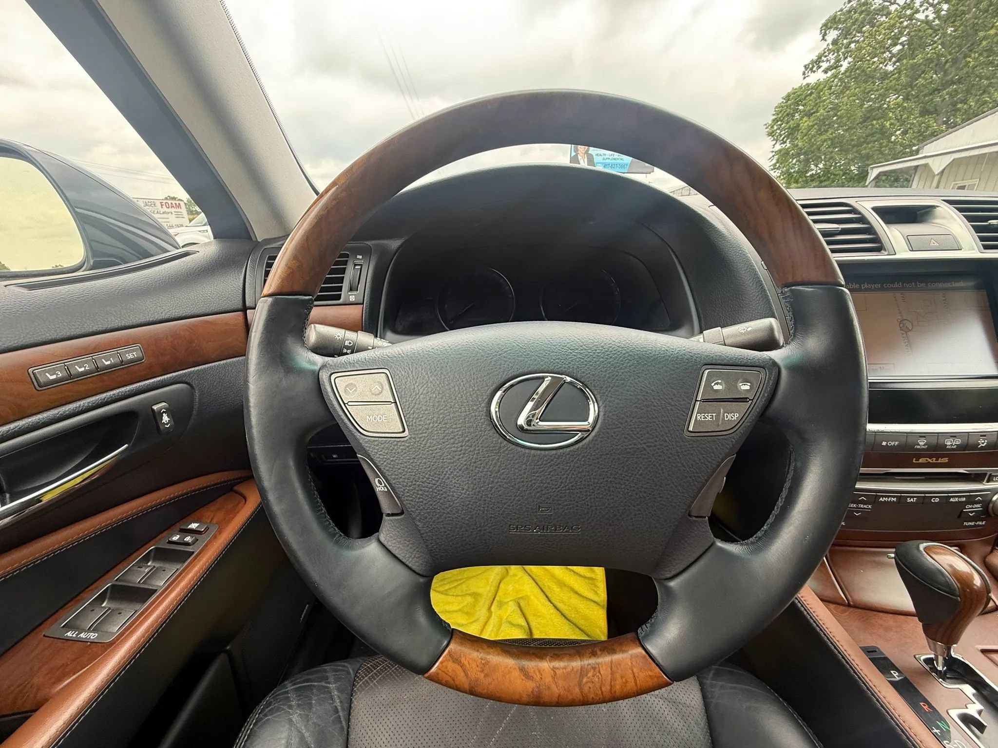 Used 2011 Lexus LS 460 w/ Touring Edition RWD image 9