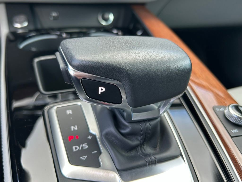 Used 2023 Audi A4 2.0T Premium Plus w/ Premium Plus Package AWD/4WD image 40
