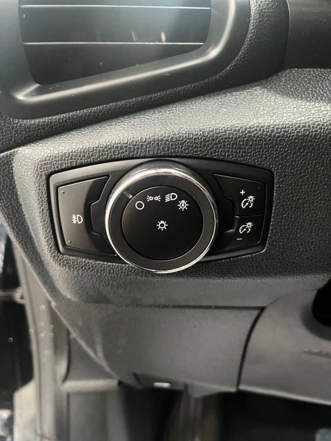Used 2020 Ford EcoSport SES image 12