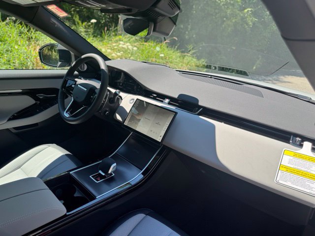 New 2026 Land Rover Range Rover Evoque Hoxton AWD/4WD image 19