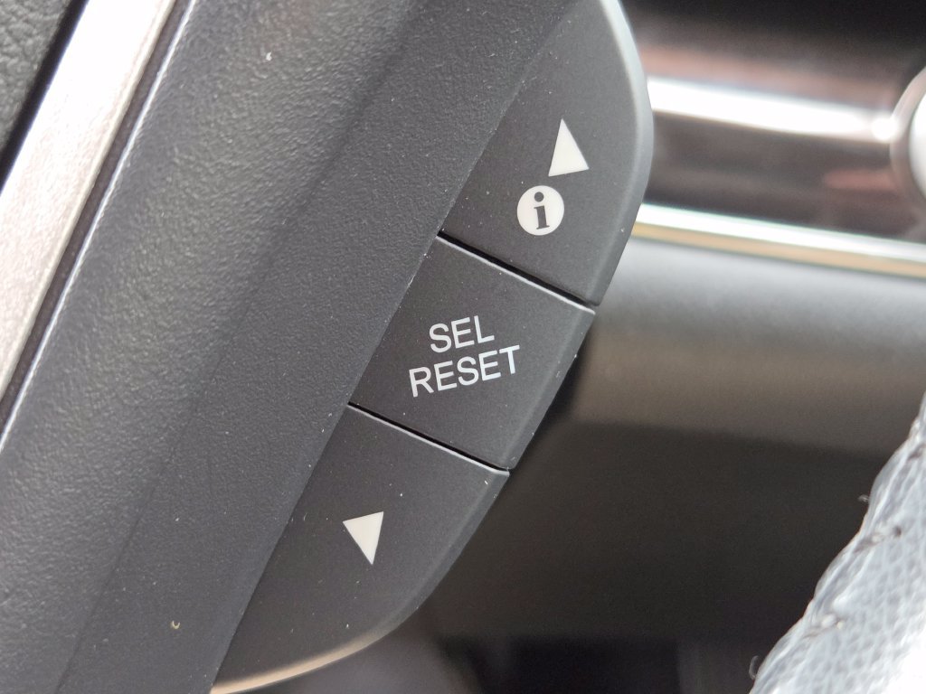 Used 2015 Honda CR-V Touring image 14