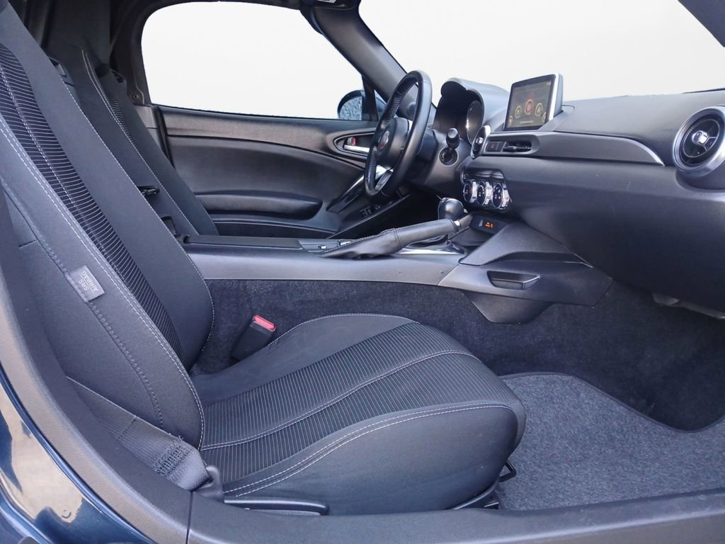 Used 2019 FIAT 124 Spider Classica w/ Technology Group RWD image 24