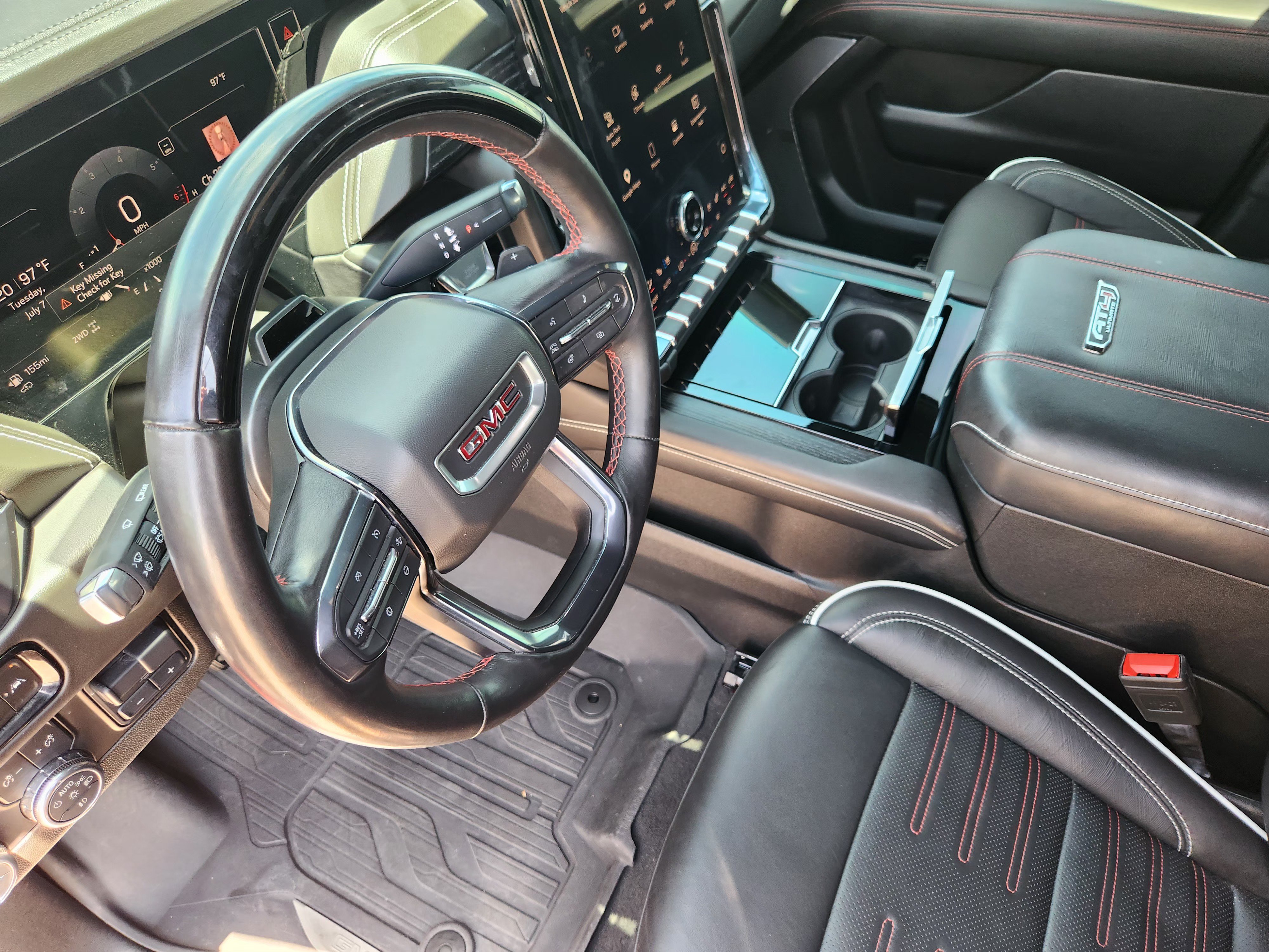 Used 2025 GMC Yukon XL AT4 Ultimate w/ LPO, Floor Liner Package AWD/4WD image 13