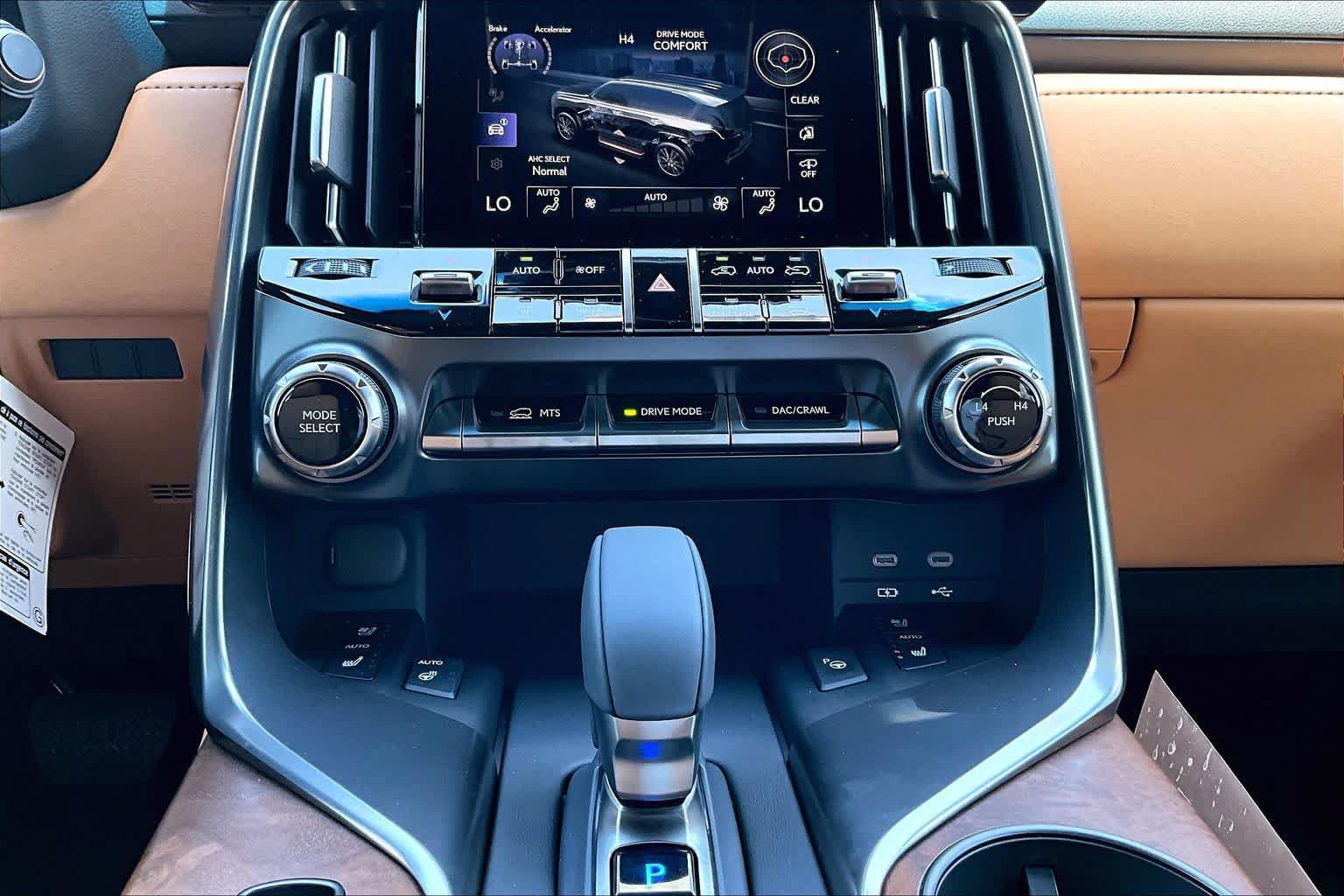 New 2026 Lexus LX 700h Luxury AWD/4WD image 19
