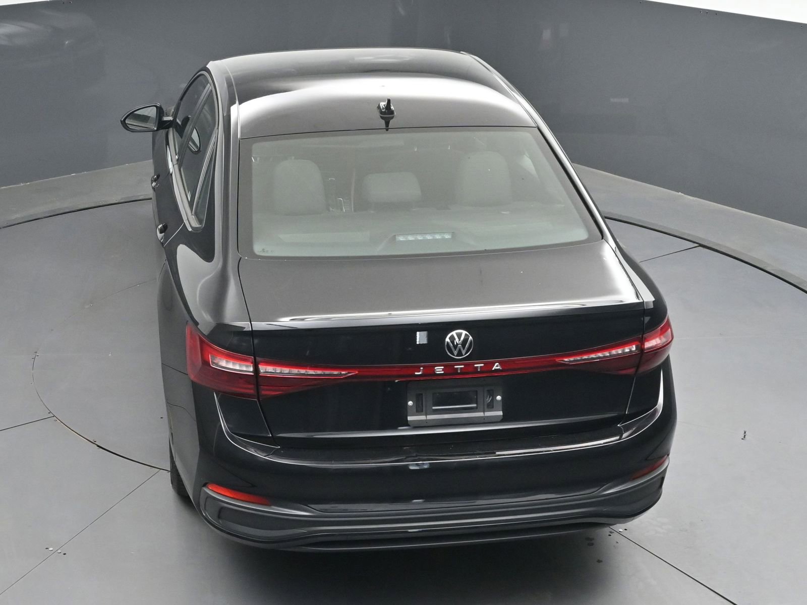 Used 2025 Volkswagen Jetta Sport FWD image 33