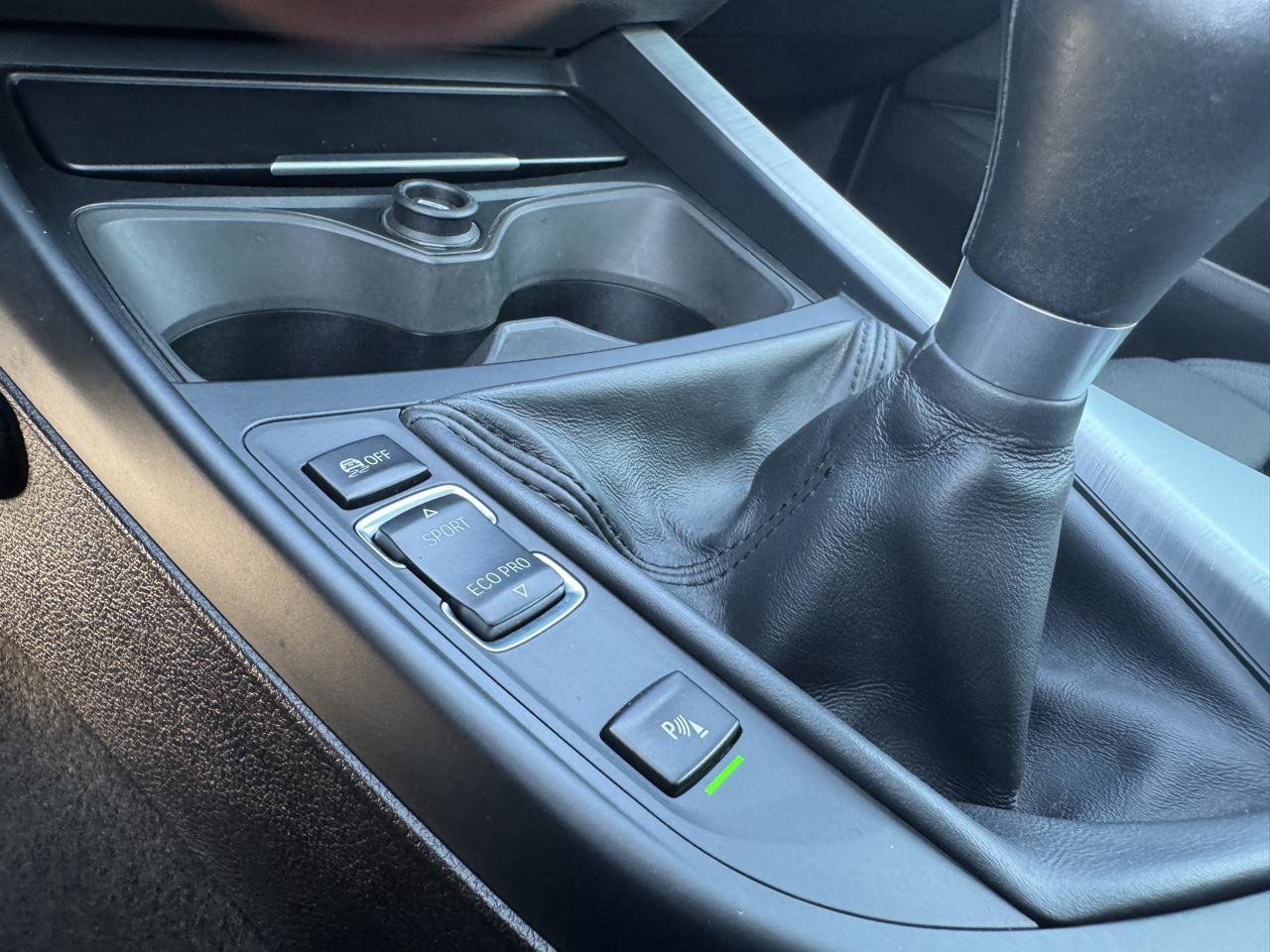 Used 2015 BMW M235i Convertible RWD image 36