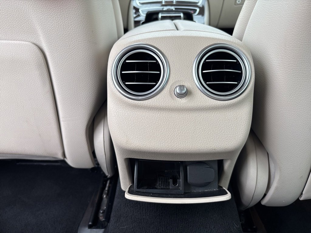 Used 2020 Mercedes-Benz E 350 Sedan image 17