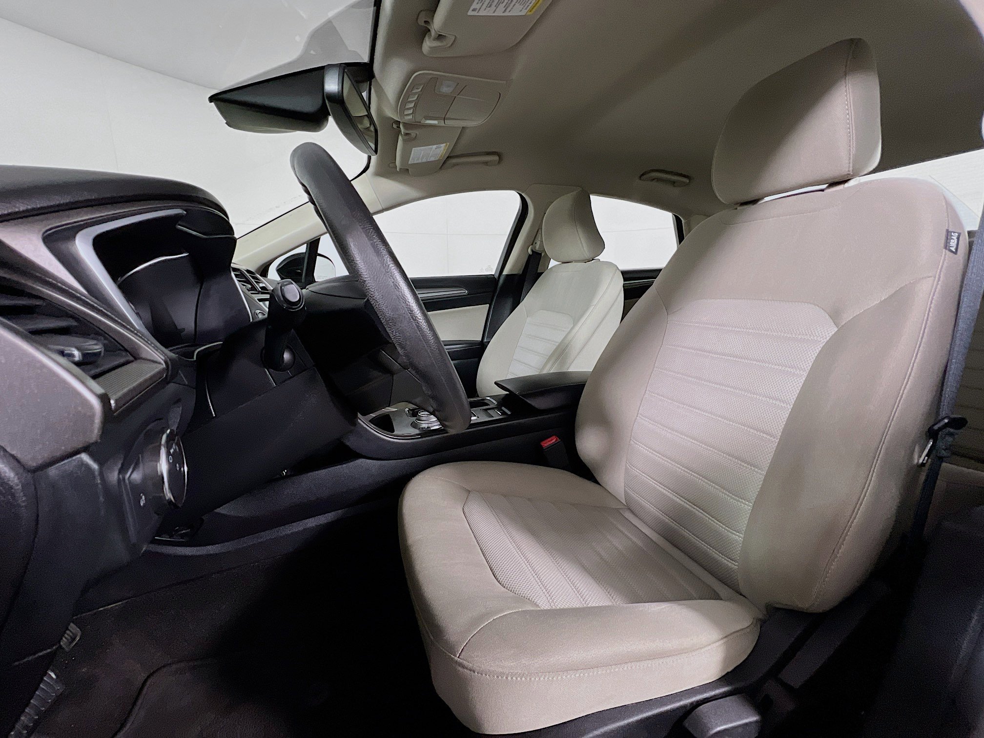 Used 2019 Ford Fusion S FWD image 11