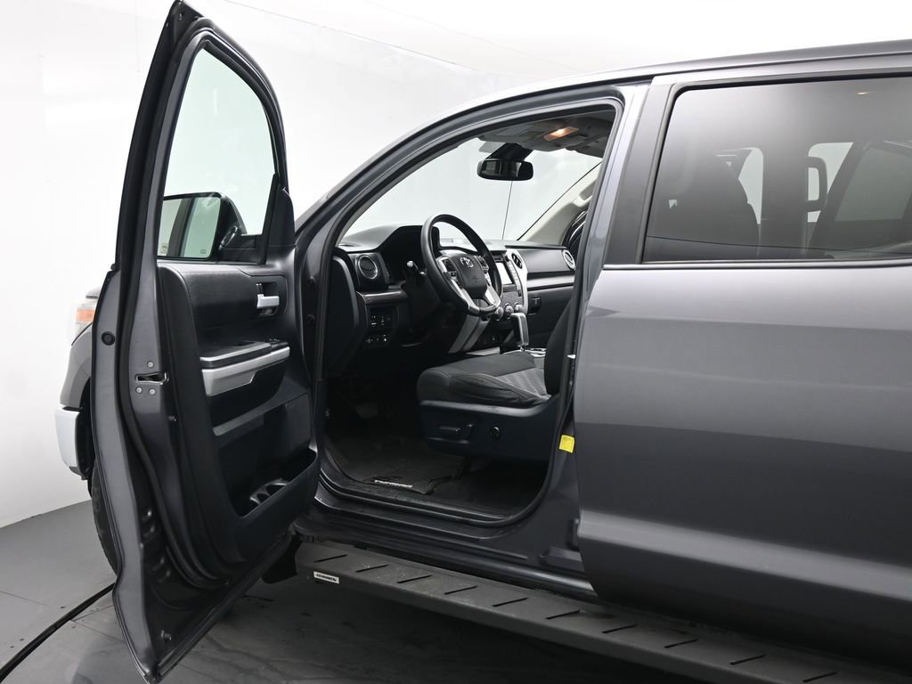 Used 2018 Toyota Tundra SR5 w/ TRD Off Road Package image 9