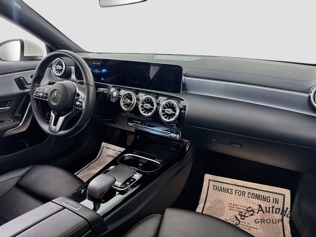 Used 2020 Mercedes-Benz CLA 250 image 30