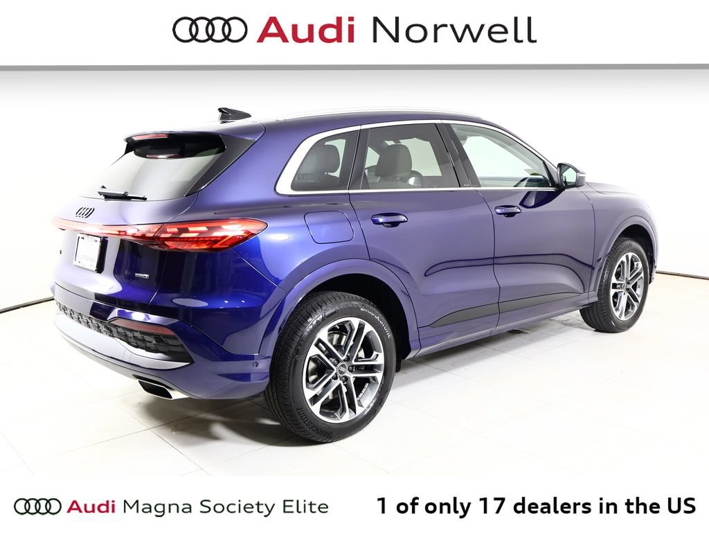 Used 2025 Audi Q5 Premium Plus w/ Premium Plus AWD/4WD image 18