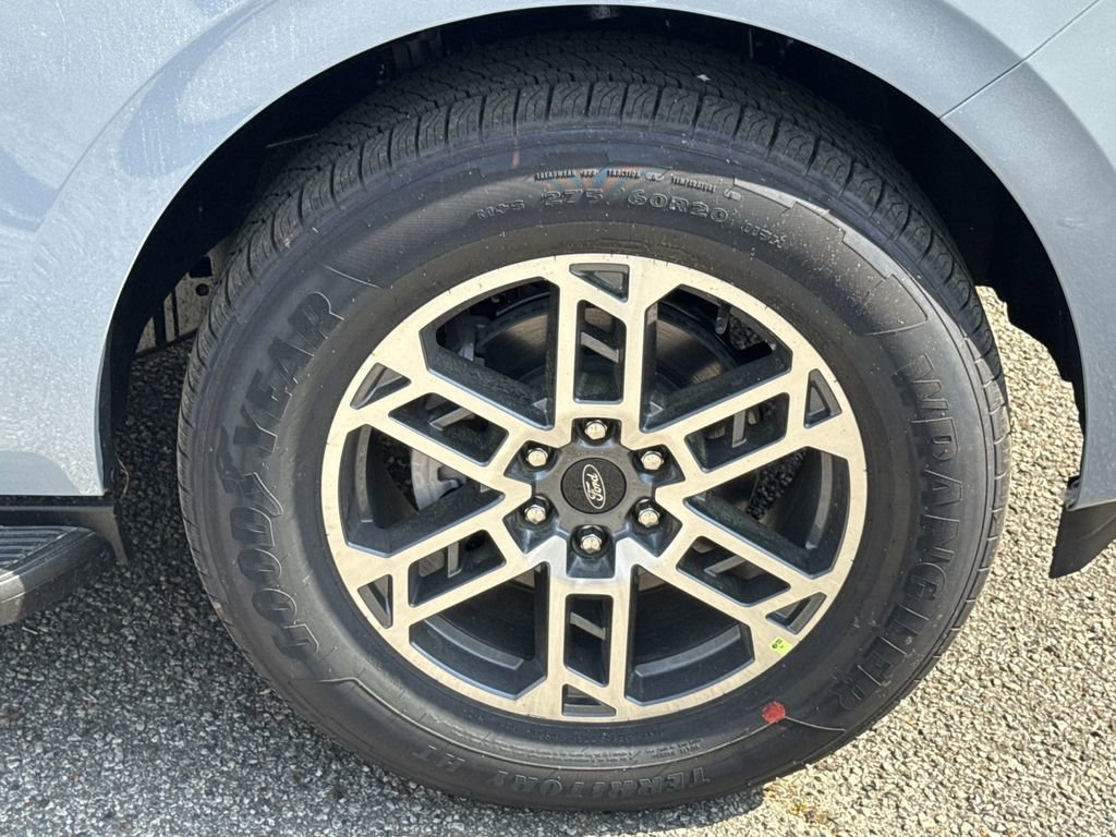 New 2026 Ford Expedition Max Active RWD image 12