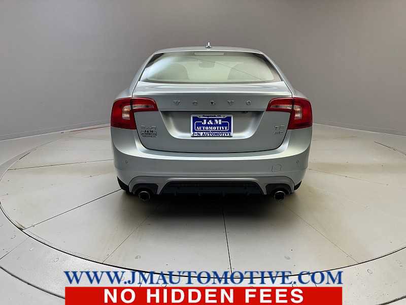 Used 2018 Volvo S60 T5 Dynamic w/ Vision Package image 4