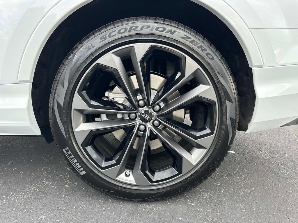 New 2026 Audi Q7 3.0T Premium Plus image 10