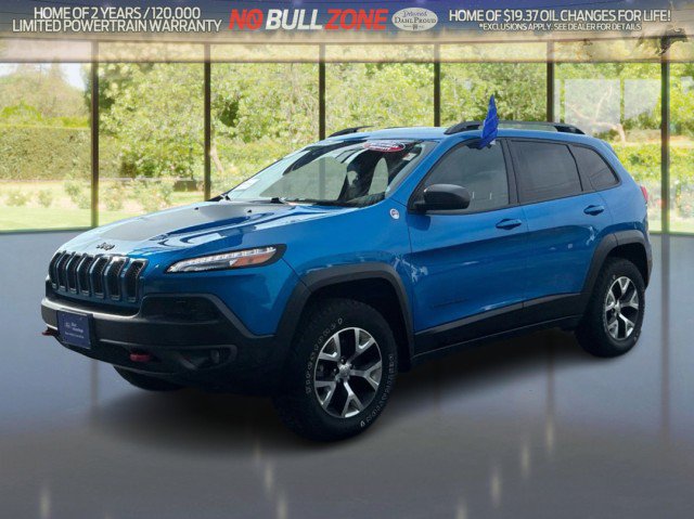Used 2017 Jeep Cherokee Trailhawk AWD/4WD image 1