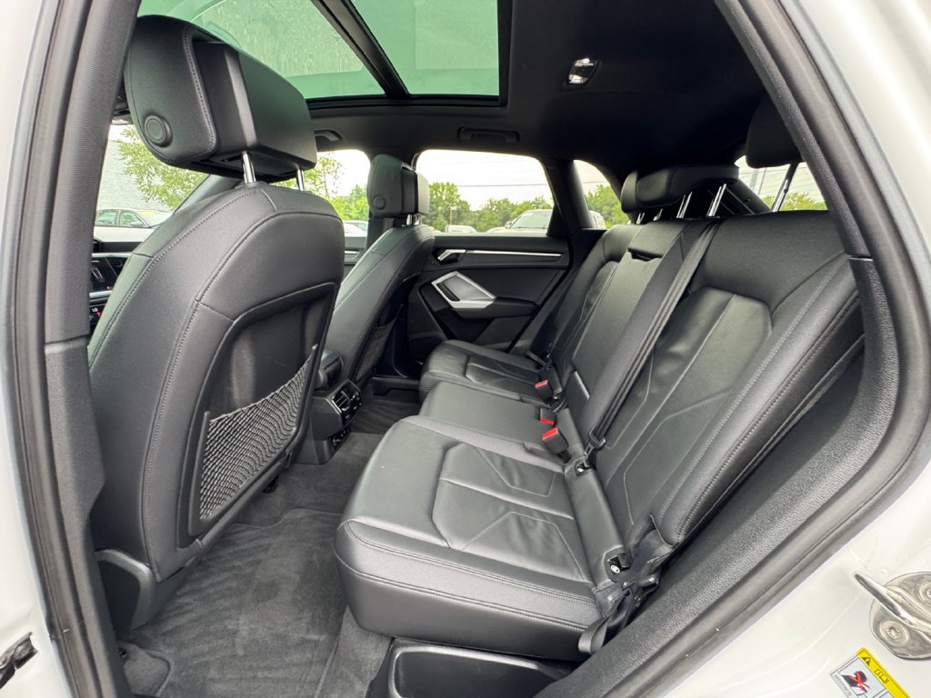 Used 2025 Audi Q3 2.0T Premium AWD/4WD image 36