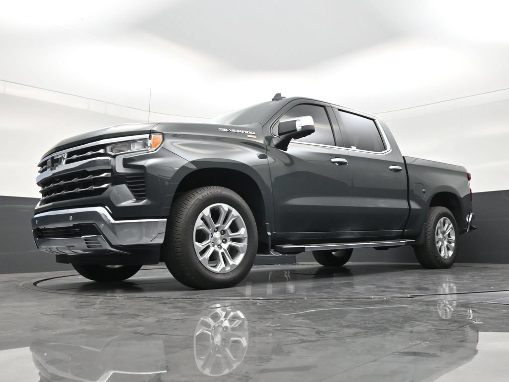 Used 2025 Chevrolet Silverado 1500 LTZ w/ Technology Package RWD image 20