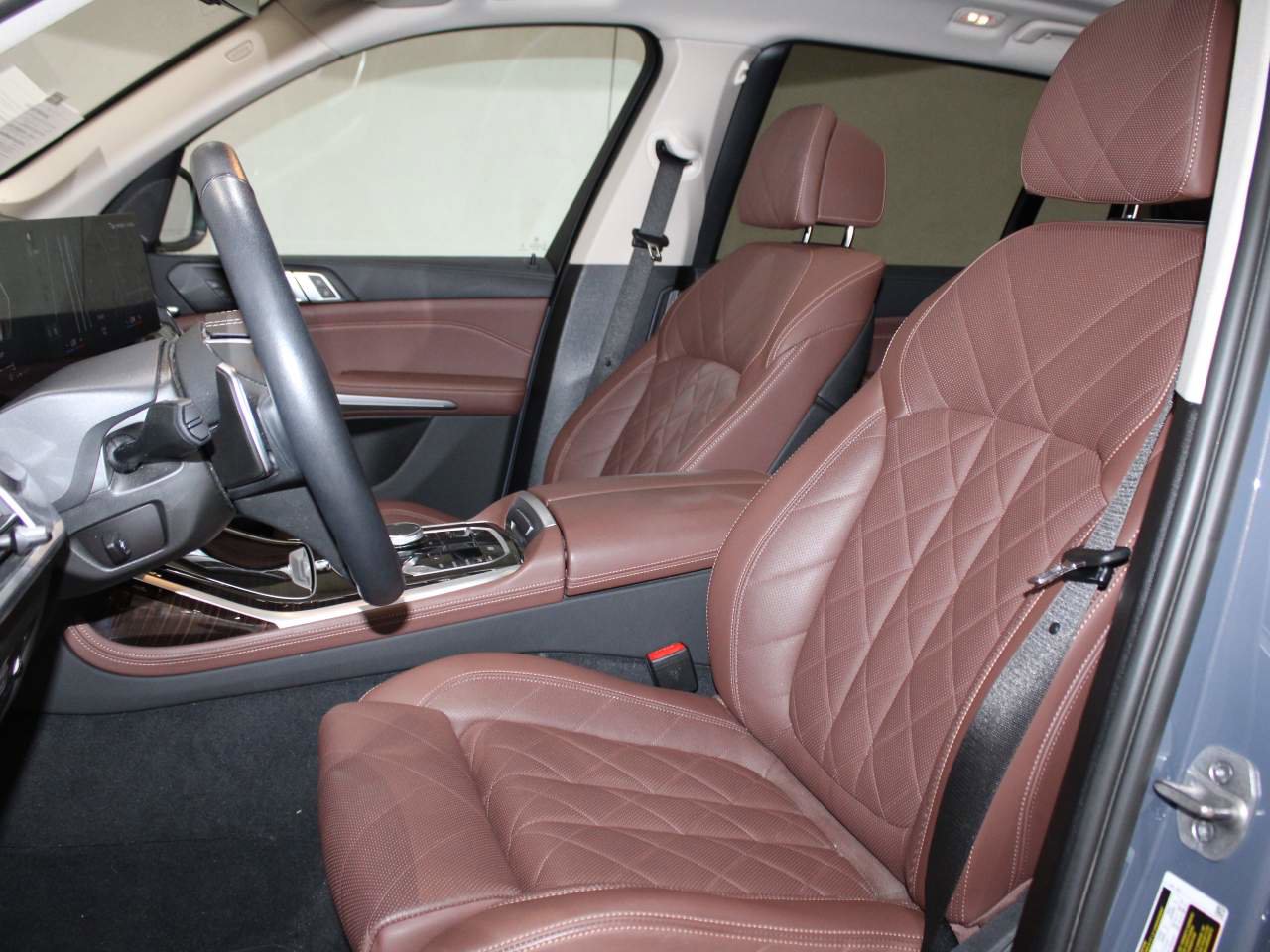 Certified 2023 BMW X7 xDrive40i w/ Premium Package image 11