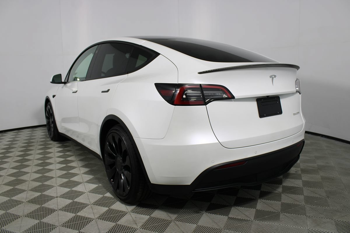 Used 2022 Tesla Model Y Performance AWD/4WD image 33
