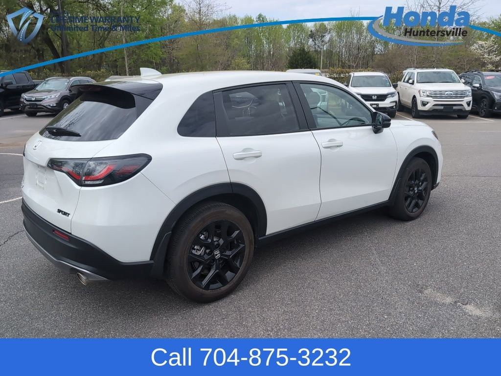 Used 2023 Honda HR-V Sport image 8