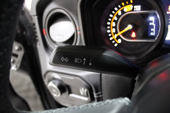 Used 2025 Jeep Wrangler Rubicon image 38