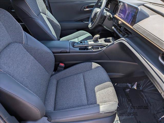 Used 2023 Toyota Crown AWD/4WD image 18