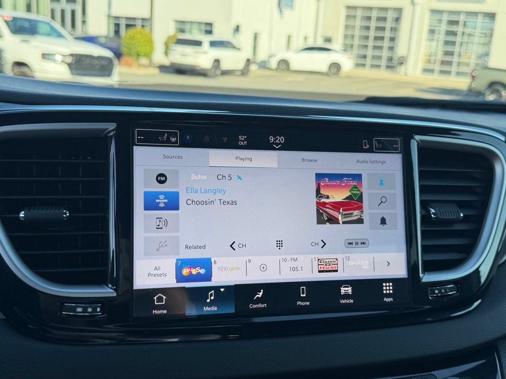 New 2026 Chrysler Voyager LX FWD image 23