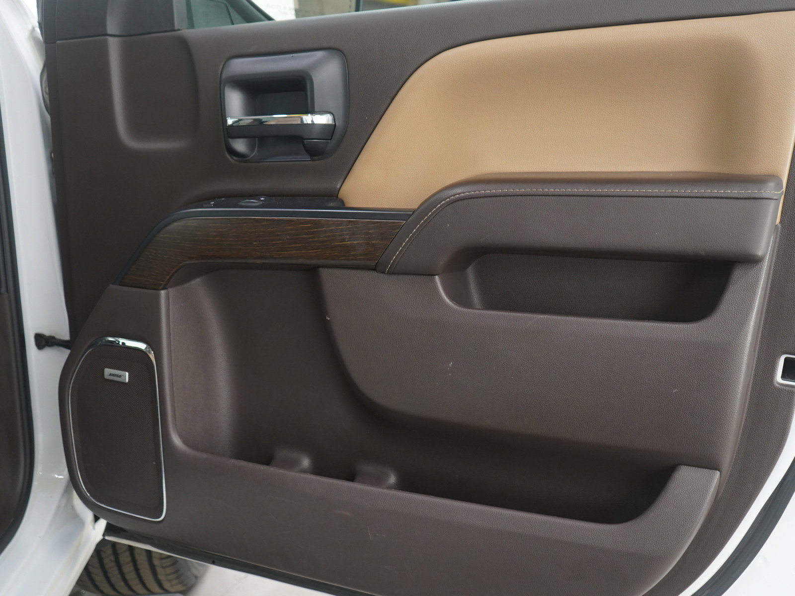 Used 2017 GMC Sierra 1500 Denali w/ Denali Ultimate Package image 9