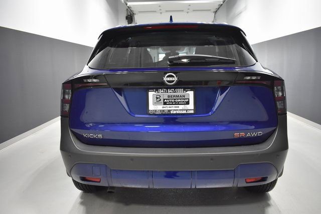 Certified 2025 Nissan Kicks SR image 9
