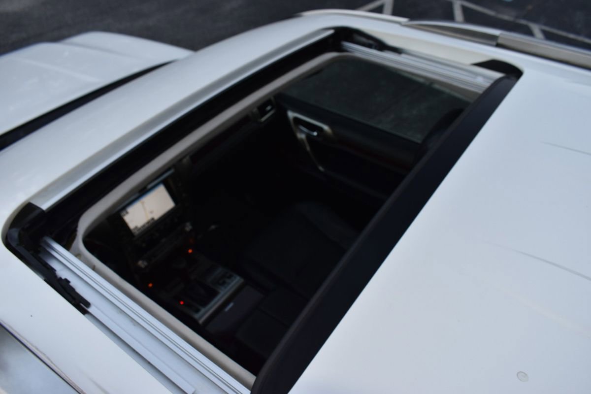 Used 2014 Lexus GX 460 w/ Premium Package image 46