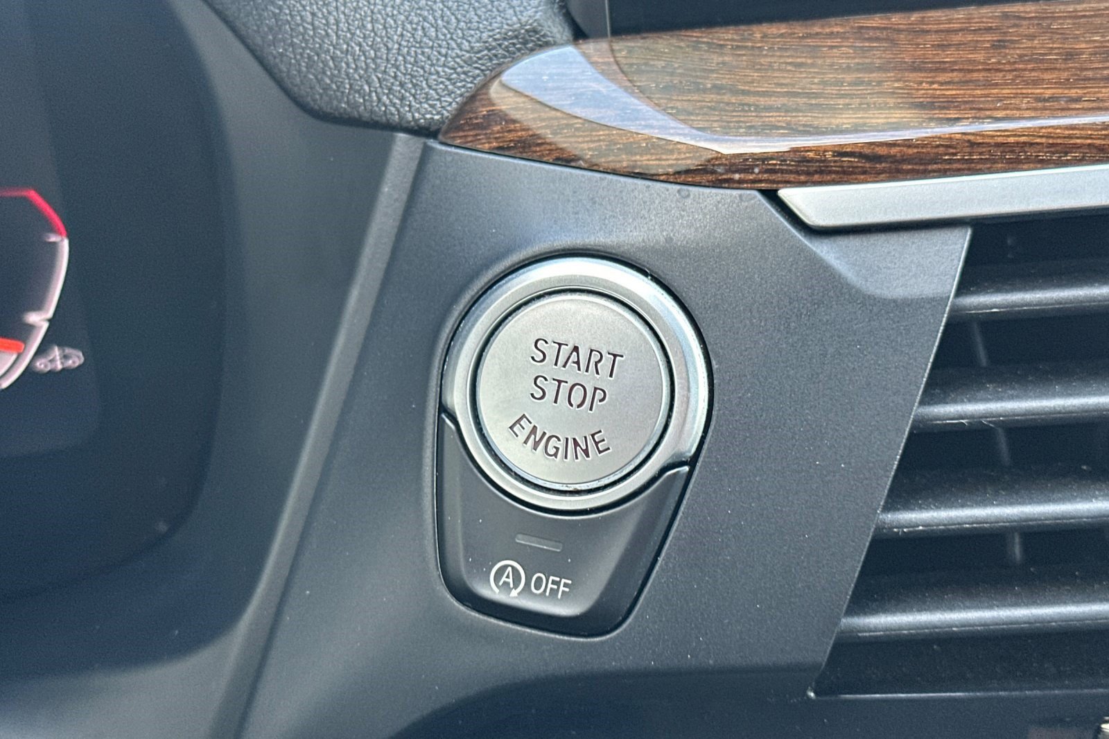 Used 2021 BMW X3 xDrive30i w/ Premium Package AWD/4WD image 28