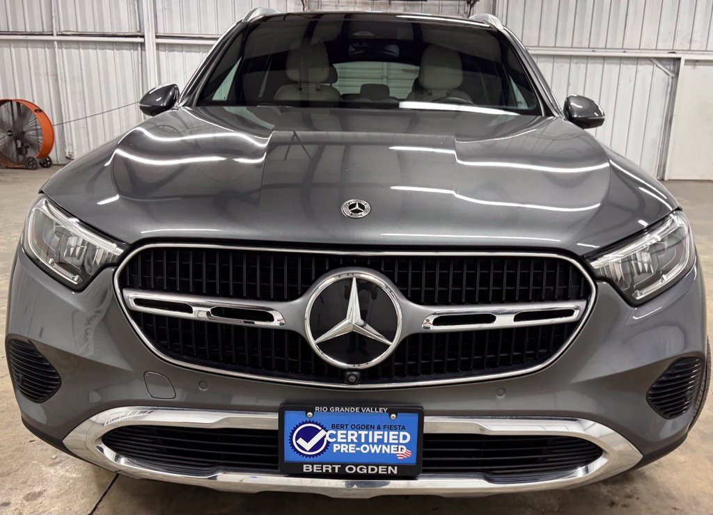 Used 2023 Mercedes-Benz GLC 300 image 2