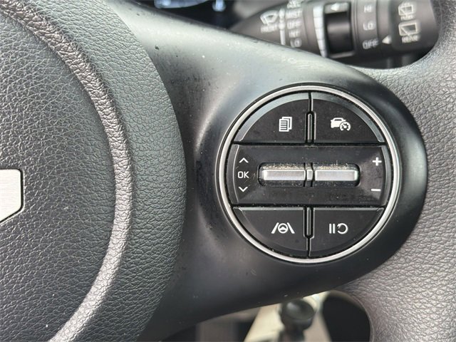 Used 2025 Kia Soul LX image 29