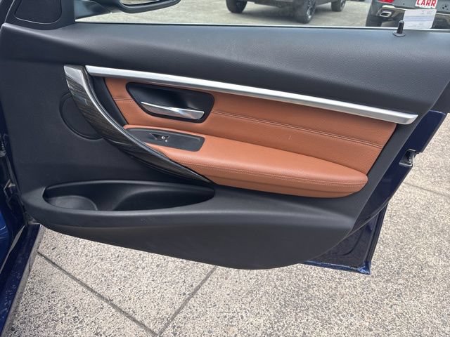Used 2017 BMW 330i Sedan RWD image 40