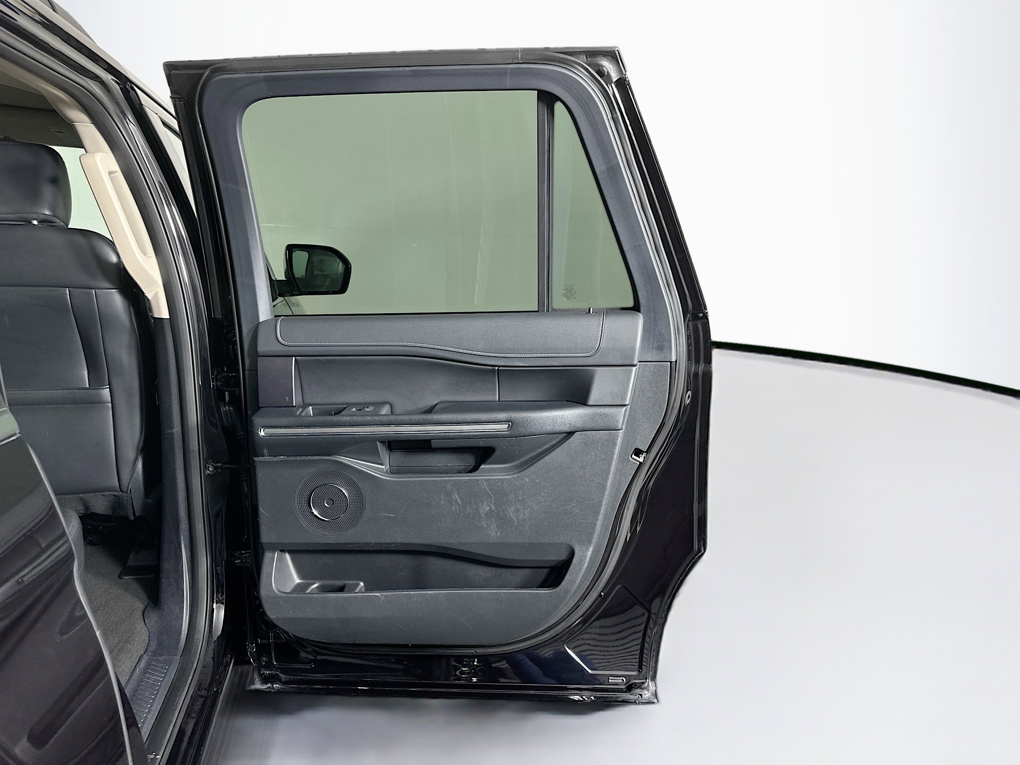 Used 2024 Ford Expedition Max XLT image 32