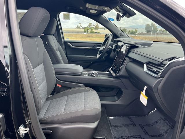 New 2026 GMC Acadia Elevation image 30