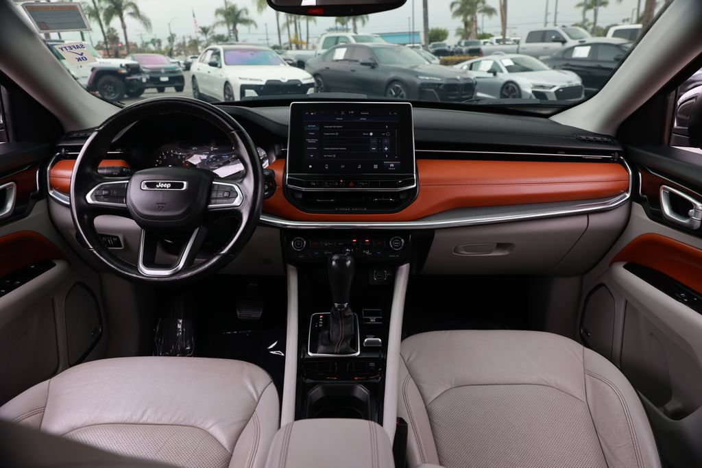 Used 2022 Jeep Compass Limited w/ Sun and Sound Group AWD/4WD image 24